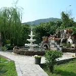 公寓 Karapataki *