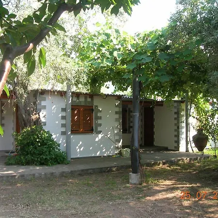 Apartment Karapataki *